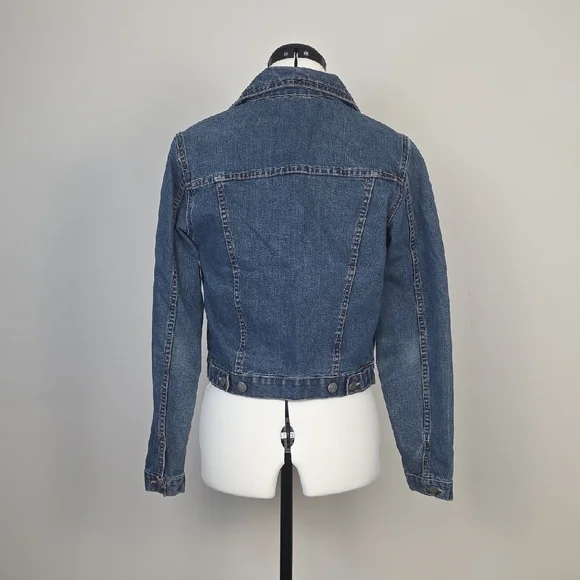 Vintage Women’s Classic Blue Denim Jacket – Made in Canada – Size S - Picture 6 of 9